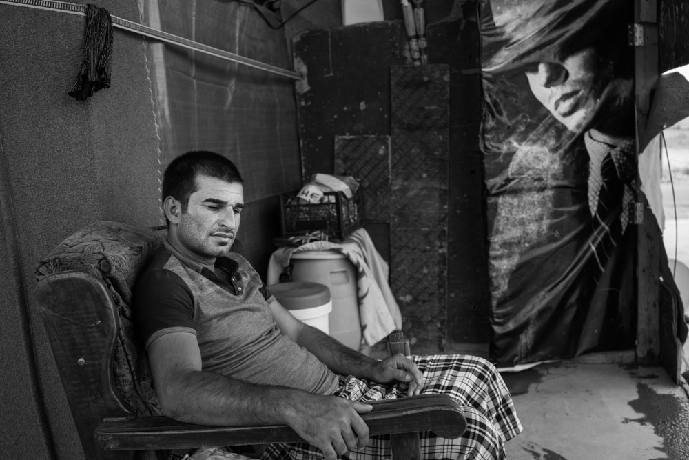  تصوير الكساندر افونسو - نازحون ايزديون لا يملكون شيئا لكنهم يهبون كل شيء 